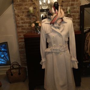 BCBG  MAXAZRIA cream wool coat